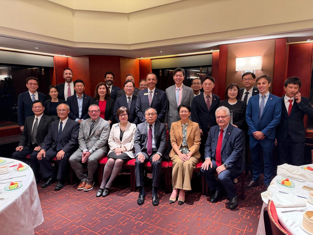 Access Taiwan delegates meet with business and institutional leaders in Taipei